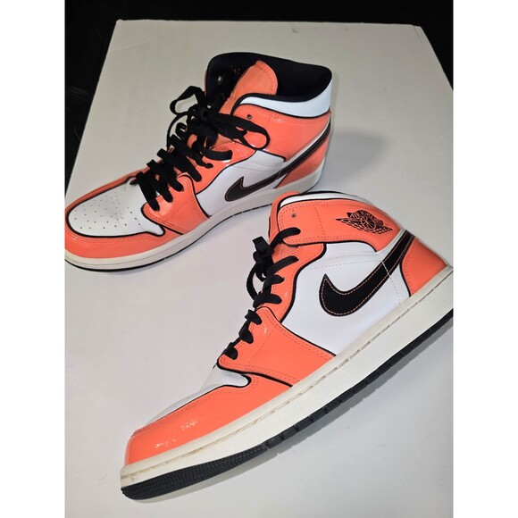 Men’s Nike Air Jordan 1 Orange & White Gloss Hi Top Shoes Size 10.5 DD6834-802 main image 5